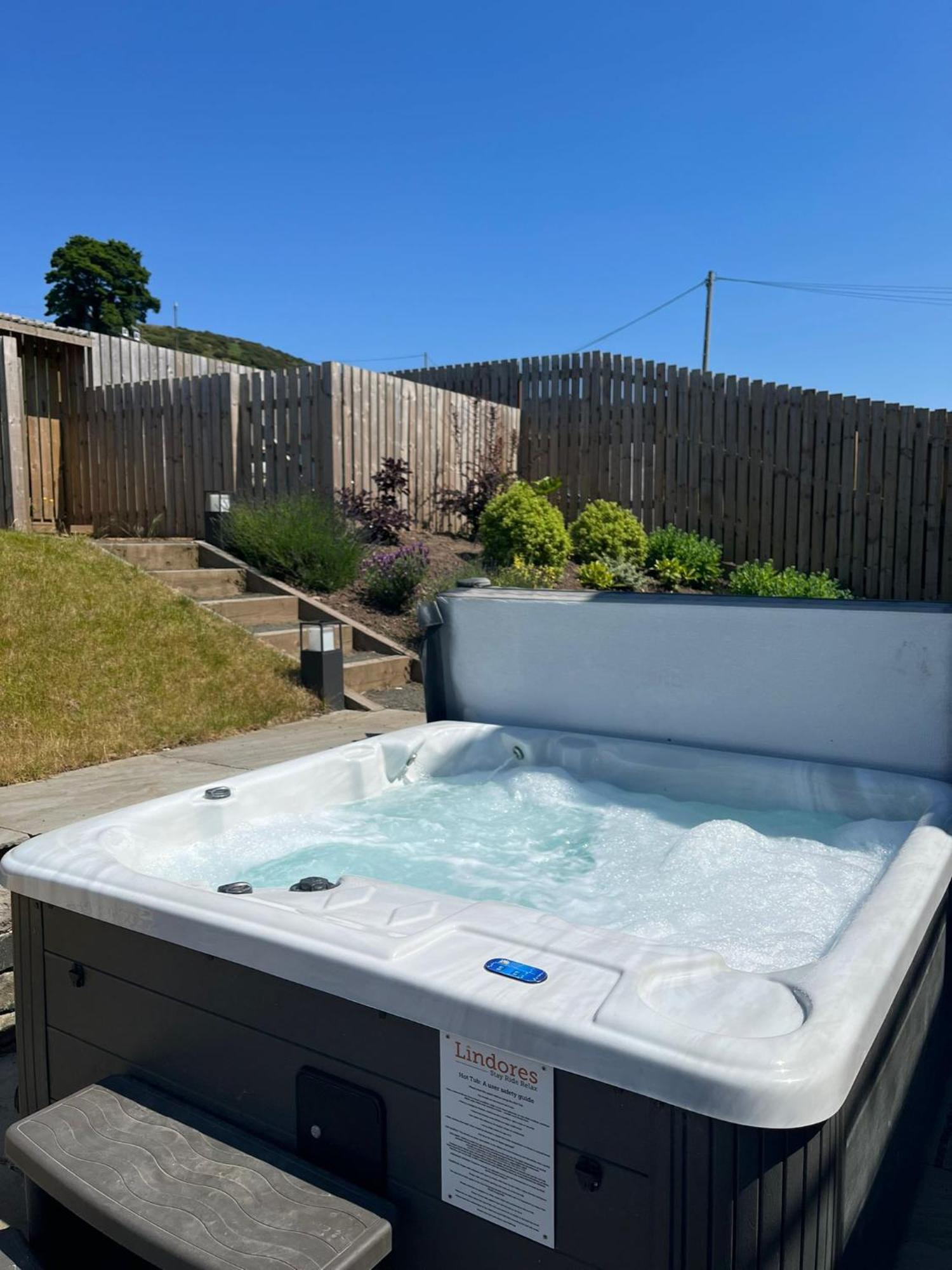 Luxury Lodge With Hot Tub At Lindores Newburgh  Exterior photo